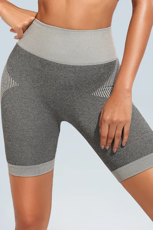 Active Seamless Short