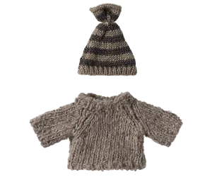 Knitted sweater and hat, Big brother mouse