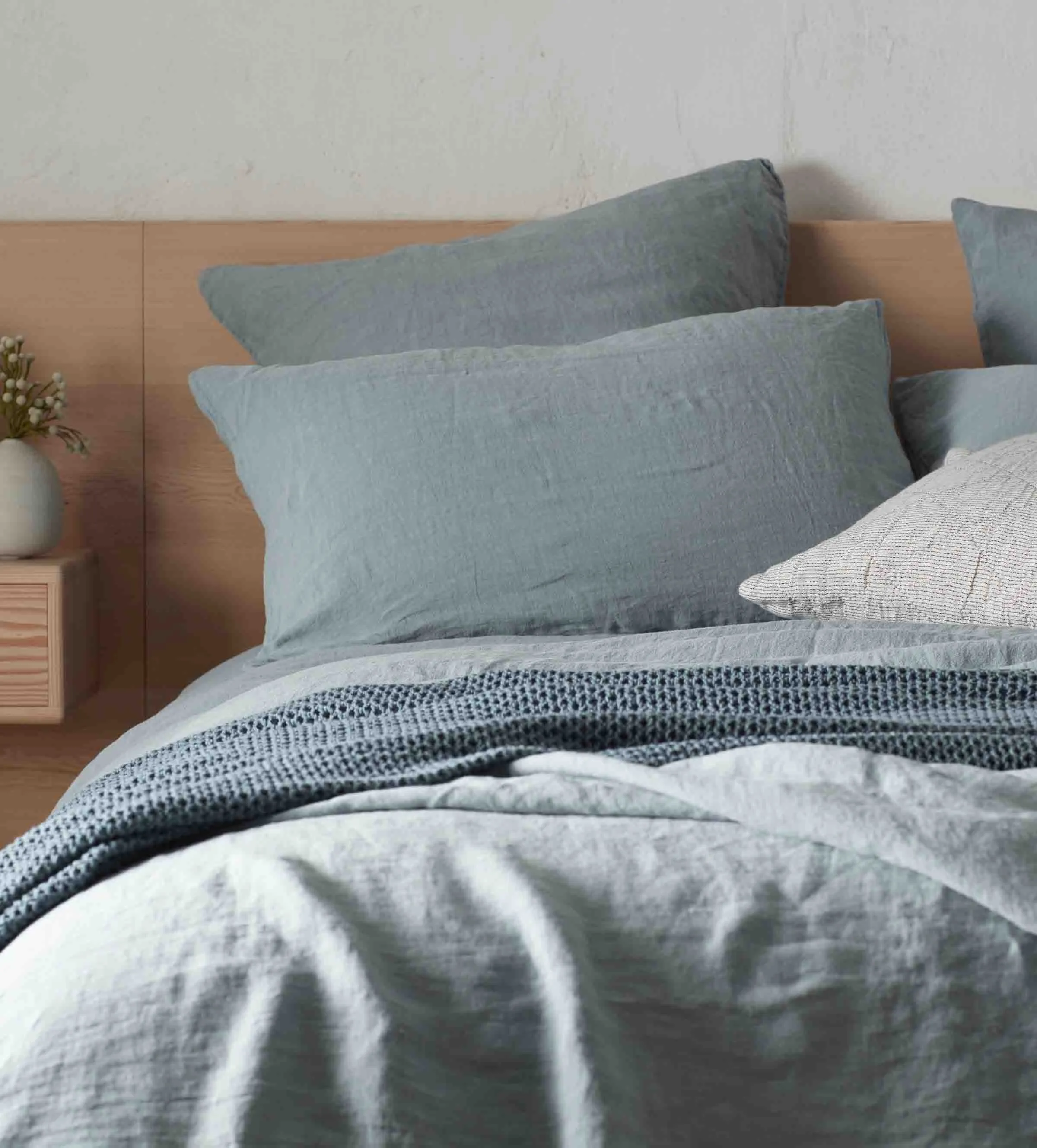 Teal 100% Linen Bed Linen