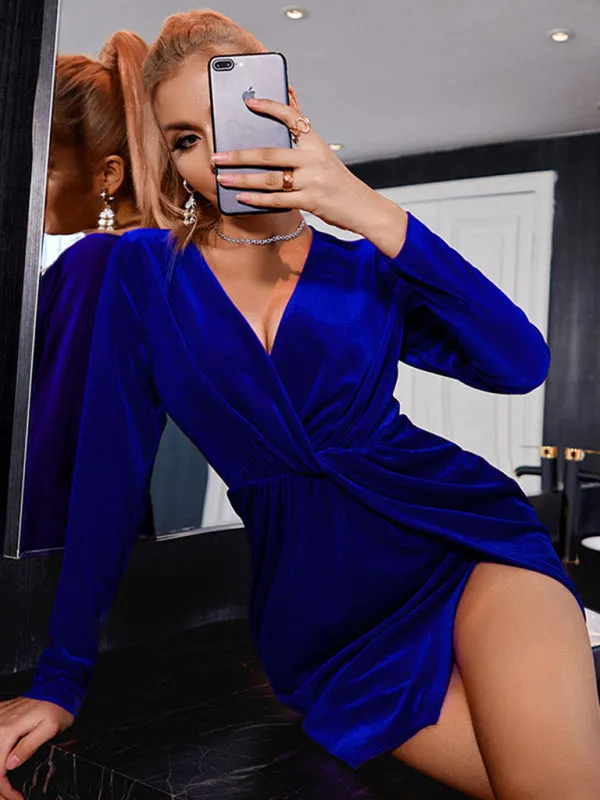 Velvet Bodycon Mini Dress with Long Sleeves for Cocktail Parties